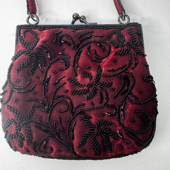 Cache Women's Red & Black Beaded Clutch Purse Evening Hand Bag Crossbody - Picture 3 of 6